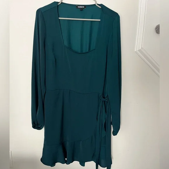 express green dresses Flowing maxi dress – Sud Express main image 0